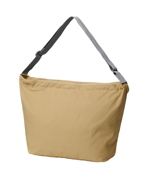 SIERRA DESIGNS(シェラデザイン)の「【SIERRA DESIGINS】60/40 WIDE SHOULDER BAG(大サイズ)(ショルダーバッグ・レディース・セージグリーン/ブラック/サックスブルー/タン/グリーン/ダークネイビー・ONE SIZE)」の17枚目の写真