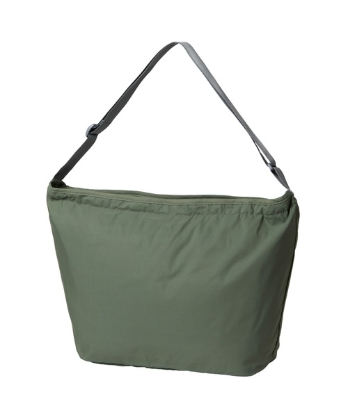 SIERRA DESIGNS(シェラデザイン)の「【SIERRA DESIGINS】60/40 WIDE SHOULDER BAG(大サイズ)(ショルダーバッグ・レディース・セージグリーン/ブラック/サックスブルー/タン/グリーン/ダークネイビー・ONE SIZE)」の18枚目の写真