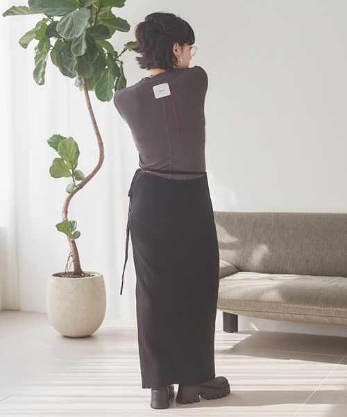LAULEN(ローレン)の「back tag sheer tops /ウールブレンドバックタグシアートップス(Tシャツ/カットソー・レディース・ホワイト/チャコールグレー/ブラック・FREE)」の19枚目の写真