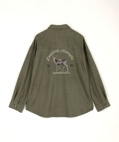 NICOLE CLUB(ニコル クラブ)の「バック刺繍オーバーシャツ(シャツ/ブラウス・レディース・オフホワイト/ベージュ/グリーン・MEDIUM)」の8枚目の写真