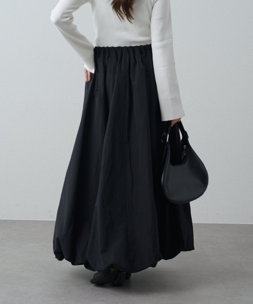 Lui's（ルイス）の「ナイロンギャザーバルーンスカート（スカート・レディース・オフホワイト/ブラック・38/36）」の11枚目の写真