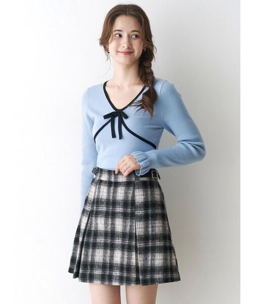 CALNAMUR（カルナムール）の「サイドデザインプリーツミニスカート（スカート・レディース・グレー/その他/その他2・SMALL/MEDIUM）」の15枚目の写真