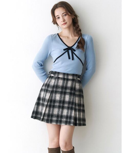 CALNAMUR（カルナムール）の「サイドデザインプリーツミニスカート（スカート・レディース・グレー/その他/その他2・SMALL/MEDIUM）」の18枚目の写真