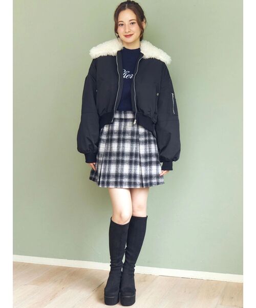 CALNAMUR(カルナムール)の「サイドデザインプリーツミニスカート(スカート・レディース・グレー/その他/その他2・SMALL/MEDIUM)」の8枚目の写真