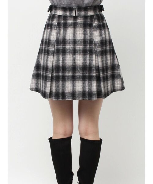 CALNAMUR(カルナムール)の「サイドデザインプリーツミニスカート(スカート・レディース・グレー/その他/その他2・SMALL/MEDIUM)」の11枚目の写真