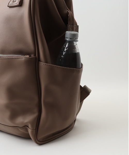 anello(アネロ)の「anello RE:レトロ 口金リュックL(バックパック/リュック・レディース・ブラック/キャメル/ベージュ系その他/グレー/アイボリー/ネイビー・FREE)」の16枚目の写真