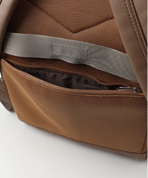 anello(アネロ)の「anello RE:レトロ 口金リュックL(バックパック/リュック・レディース・ブラック/キャメル/ベージュ系その他/グレー/アイボリー/ネイビー・FREE)」の22枚目の写真