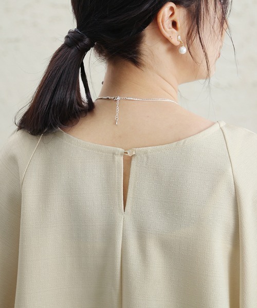ReRe(リリ)の「ドレープドルマンブラウス(シャツ/ブラウス・レディース・アイボリー/ブラック/ネイビー・MEDIUM)」の21枚目の写真