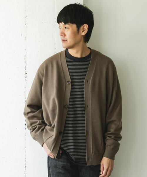 URBAN RESEARCH DOORS（アーバンリサーチドアーズ）の「『XLサイズ/WEB限定/仁村紗和さん着用』『UR TECH 200日ニット』Vネックカーディガン（カーディガン/ボレロ・メンズ・ブラック/モカ・MEDIUM/LARGE/X-LARGE）」の12枚目の写真