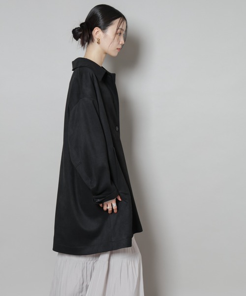 NANO universe（ナノユニバース）の「フェイクスエードAラインミドルコート（ステンカラーコート・レディース・ブラック/ベージュ・FREE）」の11枚目の写真