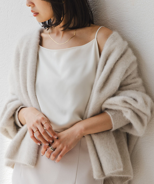 Noble（ノーブル）の「《追加》メルティサテン2WAYキャミ（キャミソール・レディース・ブラック/ホワイト/ベージュ・FREE）」の2枚目の写真