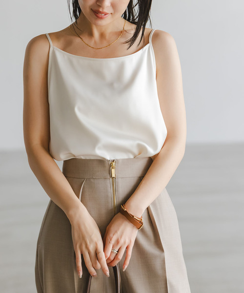 NOBLE メルティサテン2WAYキャミ　ホワイト ノーブル NOBLE メルティサテン2WAYキャミ （ホワイト