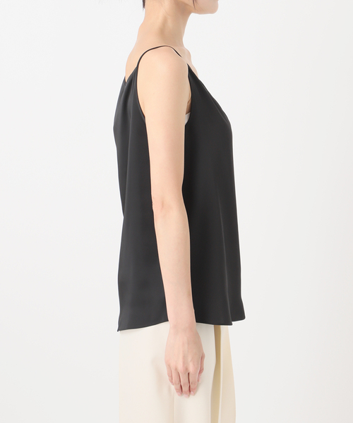 Noble（ノーブル）の「《追加》メルティサテン2WAYキャミ（キャミソール・レディース・ブラック/ホワイト/ベージュ・FREE）」の21枚目の写真