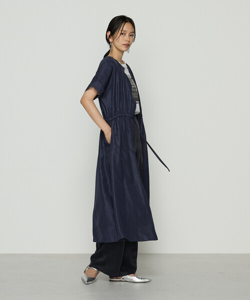 Gabardine K.T(ギャバジンケーティー)の「アセテートリネンタッサー ヘンリーネックワンピース(ワンピース・レディース・ブラック/ネイビー・7号/9号)」の8枚目の写真