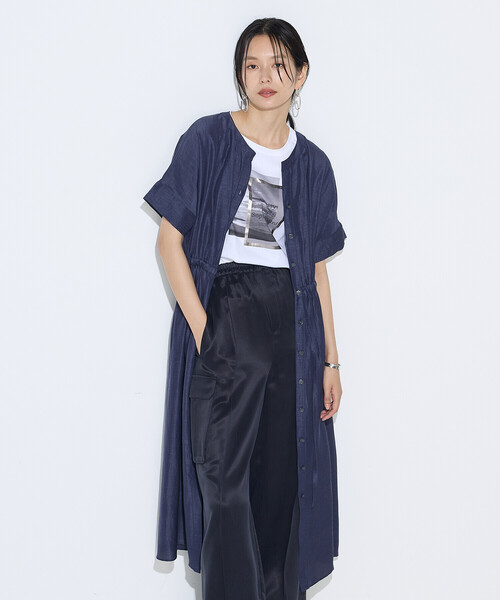 Gabardine K.T(ギャバジンケーティー)の「アセテートリネンタッサー ヘンリーネックワンピース(ワンピース・レディース・ブラック/ネイビー・7号/9号)」の19枚目の写真