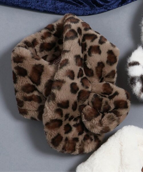 BREEZE（ブリーズ）の「ファーマフラー（マフラー・キッズ・ベージュ/ブラック/アイボリー・120/140）」の3枚目の写真