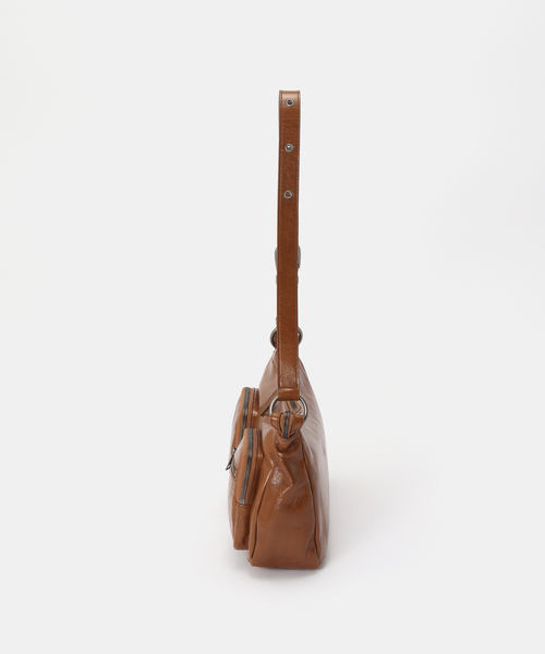 MARGE SHERWOOD（マージシャーウッド）の「【Geek Office / ギークオフィス】MARGESHERWOOD / OUTPOCKET HOBO（ショルダーバッグ・レディース・ブラウン・FREE）」の2枚目の写真