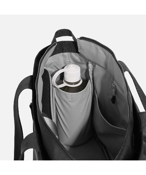 Aer(エアー)の「AER Gym Tote 2 / AER-11018.13018(トートバッグ・メンズ・ブラック/オリーブ/ネイビー・FREE)」の13枚目の写真