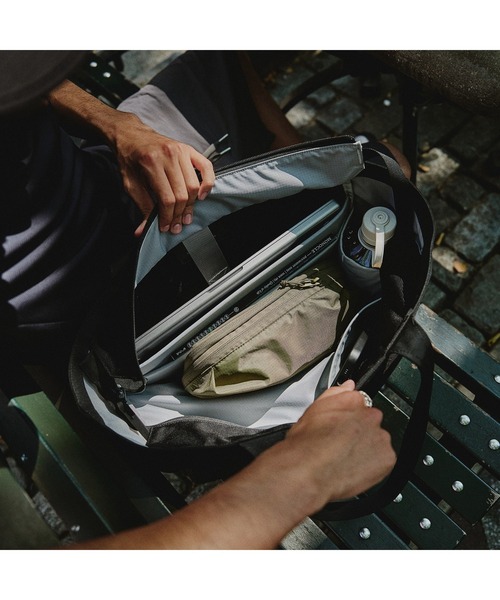 Aer(エアー)の「AER Gym Tote 2 / AER-11018.13018(トートバッグ・メンズ・ブラック/オリーブ/ネイビー・FREE)」の17枚目の写真