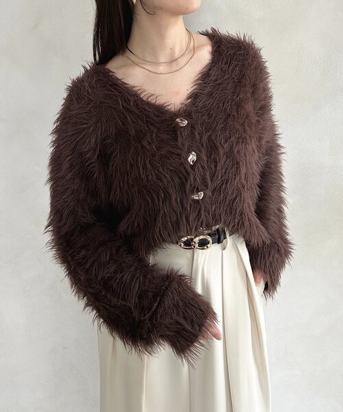 Thevon(ゼボン)の「ニュアンスボタンボリュームシャギーカーディガン(カーディガン/ボレロ・レディース・アイボリー/ブラウン/ベージュ・FREE)」の1枚目の写真