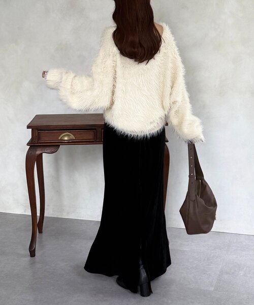 Thevon(ゼボン)の「ニュアンスボタンボリュームシャギーカーディガン(カーディガン/ボレロ・レディース・アイボリー/ブラウン/ベージュ・FREE)」の6枚目の写真