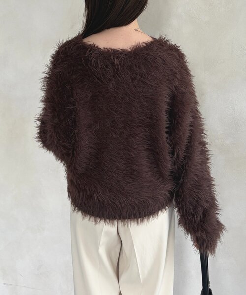 Thevon(ゼボン)の「ニュアンスボタンボリュームシャギーカーディガン(カーディガン/ボレロ・レディース・アイボリー/ブラウン/ベージュ・FREE)」の11枚目の写真