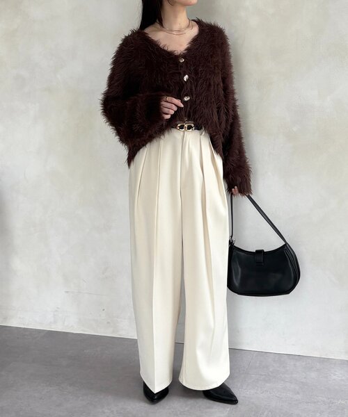 Thevon(ゼボン)の「ニュアンスボタンボリュームシャギーカーディガン(カーディガン/ボレロ・レディース・アイボリー/ブラウン/ベージュ・FREE)」の13枚目の写真