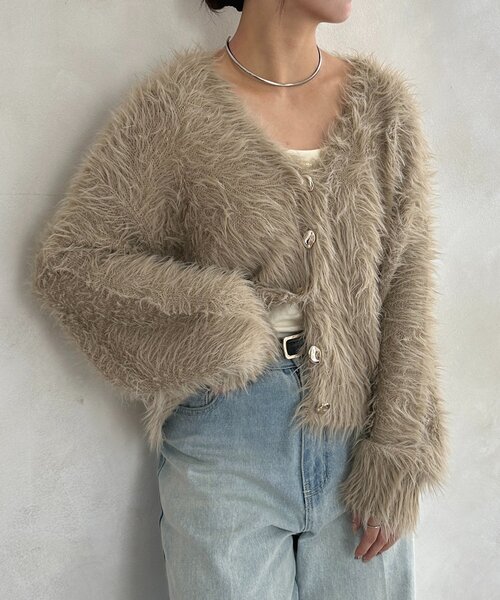 Thevon(ゼボン)の「ニュアンスボタンボリュームシャギーカーディガン(カーディガン/ボレロ・レディース・アイボリー/ブラウン/ベージュ・FREE)」の20枚目の写真