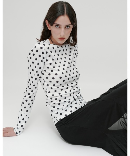 kiehtova（キエトヴァ）の「【kiehtova】SLEEK DOT TOPS/シアー ドット トップス（Tシャツ/カットソー・レディース・ブラック/ホワイト・FREE）」の3枚目の写真