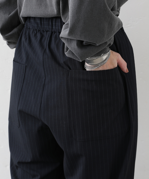 JOURNAL STANDARD LUXE（ジャーナルスタンダード　ラックス）の「TR タックパンツ（その他パンツ・レディース・ネイビー/ブラック・FREE）」の18枚目の写真