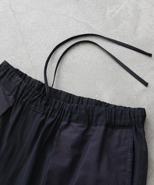 JOURNAL STANDARD LUXE（ジャーナルスタンダード　ラックス）の「TR タックパンツ（その他パンツ・レディース・ネイビー/ブラック・FREE）」の22枚目の写真