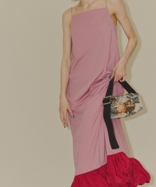 yae（ヤエ）の「Ballon hem strechy dress / バルーンヘムストレッチドレス（ワンピース・レディース・ブラック/ピンク・38/36）」の7枚目の写真