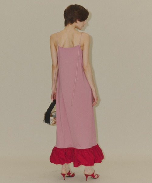 yae（ヤエ）の「Ballon hem strechy dress / バルーンヘムストレッチドレス（ワンピース・レディース・ブラック/ピンク・38/36）」の4枚目の写真
