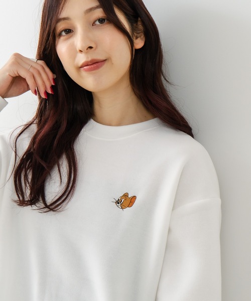 Tom&Jerry(トムアンドジェリー)の「【TOM AND JERRY/トムとジェリー】刺繍 オーバーサイズ スウェットトレーナー(スウェット・レディース・グリーン/ライトグレー/オフホワイト/オリーブ・MEDIUM/LARGE)」の1枚目の写真