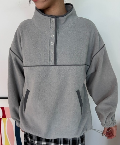 MERLOT(メルロー)の「スナップボタンフリース(その他トップス・レディース・ブラウン/ネイビー/ライトグレー・FREE)」の2枚目の写真