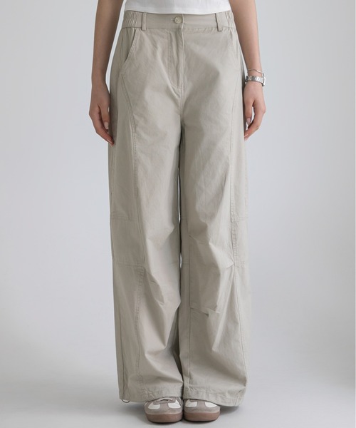 Max J(マックスジェイ)の「【Max J】ワイドバルーンパンツ(チノパンツ・レディース・ベージュ・SMALL/LARGE/MEDIUM)」の1枚目の写真
