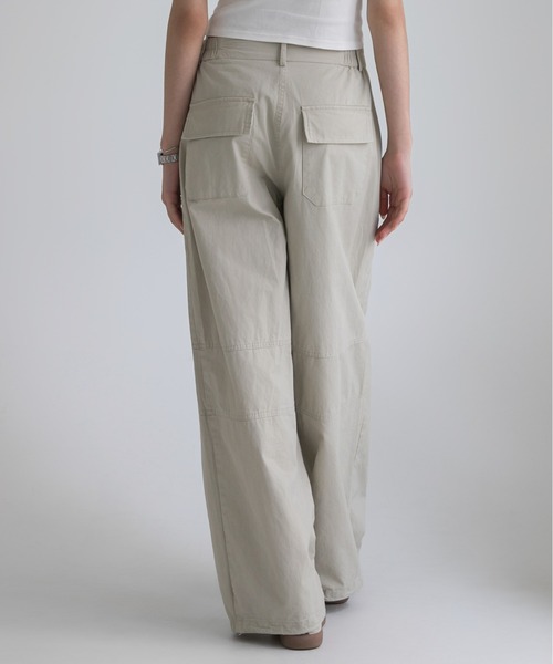 Max J(マックスジェイ)の「【Max J】ワイドバルーンパンツ(チノパンツ・レディース・ベージュ・SMALL/LARGE/MEDIUM)」の2枚目の写真