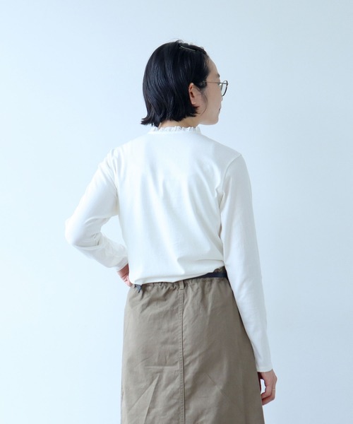 PAR ICI（パーリッシィ）の「コーマ天竺 ヘンリーネックフリルカットソー（Tシャツ/カットソー・レディース・ホワイト・FREE）」の8枚目の写真