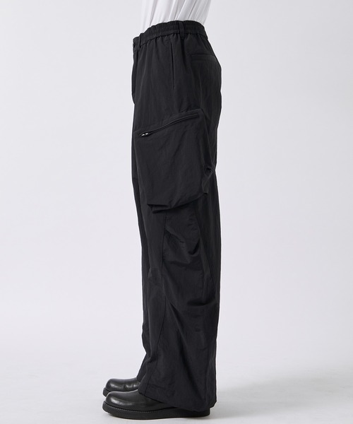 CITY TOKYO（シティトウキョウ）の「【CITY TOKYO/シティートーキョー】クランプルナイロンカーゴパンツ（カーゴパンツ・メンズ・ダークグレー/ブラック・2/1）」の5枚目の写真