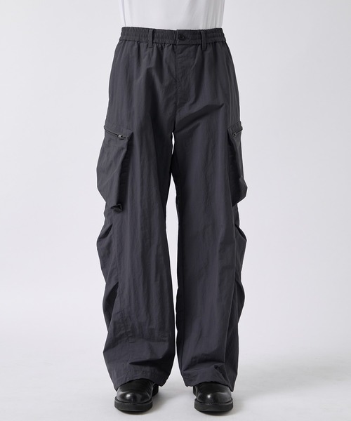CITY TOKYO（シティトウキョウ）の「【CITY TOKYO/シティートーキョー】クランプルナイロンカーゴパンツ（カーゴパンツ・メンズ・ダークグレー/ブラック・2/1）」の15枚目の写真