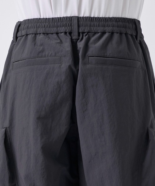 CITY TOKYO（シティトウキョウ）の「【CITY TOKYO/シティートーキョー】クランプルナイロンカーゴパンツ（カーゴパンツ・メンズ・ダークグレー/ブラック・2/1）」の20枚目の写真