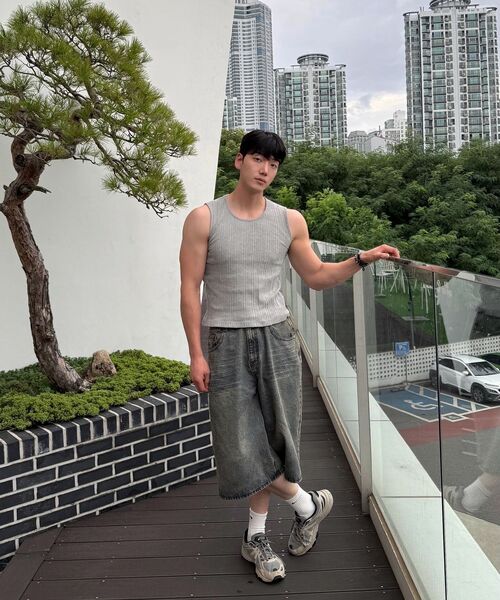 TOFFEE(トフィー)の「ウォッシュドバミューダデニムパンツ (サンドインディゴ)(その他パンツ・メンズ・その他・SMALL/MEDIUM/LARGE/X-LARGE)」の9枚目の写真