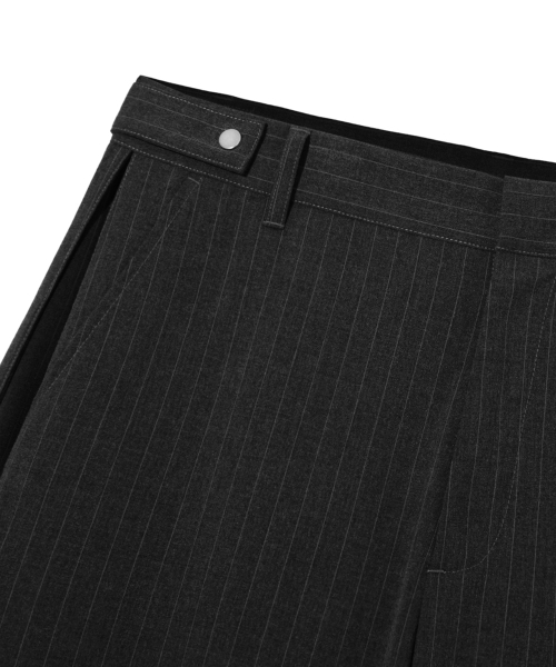 TRILLION(トリリオン)の「ストライプサイドタックスナップボタンワイドスラックス_ブラック(スラックス・レディース・その他・MEDIUM/LARGE/X-LARGE)」の8枚目の写真