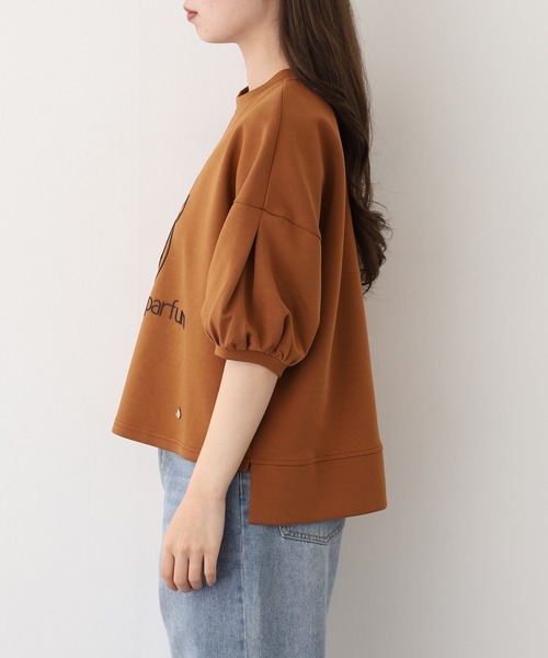 EGLANTINE(エグランティーヌ)の「EGLANTINE 香水モチーフ半袖カットソー(Tシャツ/カットソー・レディース・チャコールグレー/カーキ/テラコッタ・38)」の18枚目の写真