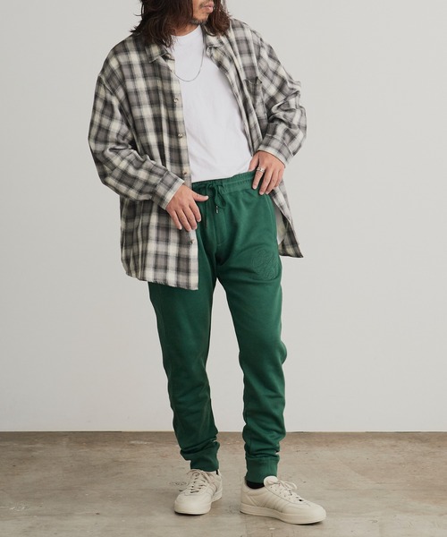ONEXONE（ワンフォーワン）の「ONEXONE/ワンフォーワン LOGO FREESTYLE SLIM SWEAT PANTS サイドパネル イージースウェットパンツ メンズ 秋物 秋服 2026年秋冬（スウェットパンツ・メンズ・ブラック/グリーン/クリーム/バーガンディー・S/M/L）」の10枚目の写真