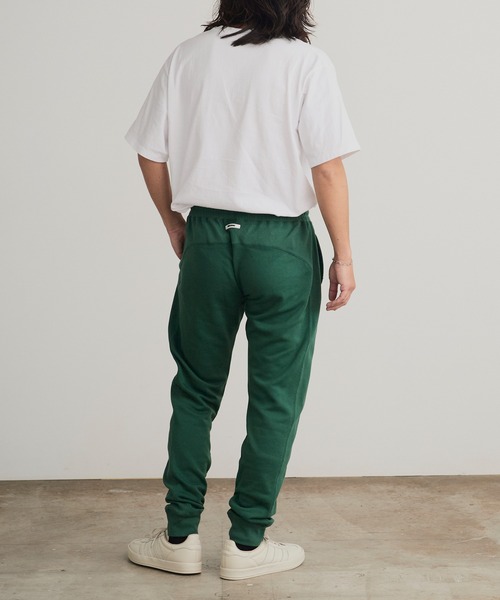 ONEXONE（ワンフォーワン）の「ONEXONE/ワンフォーワン LOGO FREESTYLE SLIM SWEAT PANTS サイドパネル イージースウェットパンツ メンズ 秋物 秋服 2026年秋冬（スウェットパンツ・メンズ・ブラック/グリーン/クリーム/バーガンディー・S/M/L）」の7枚目の写真