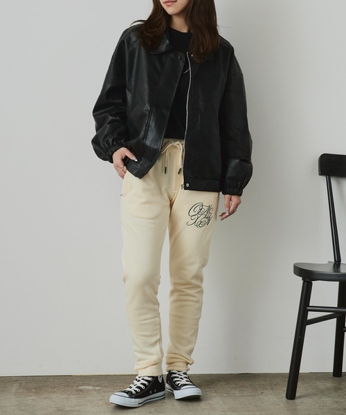 ONEXONE（ワンフォーワン）の「ONEXONE/ワンフォーワン LOGO FREESTYLE SLIM SWEAT PANTS サイドパネル イージースウェットパンツ メンズ 秋物 秋服 2026年秋冬（スウェットパンツ・メンズ・ブラック/グリーン/クリーム/バーガンディー・S/M/L）」の17枚目の写真