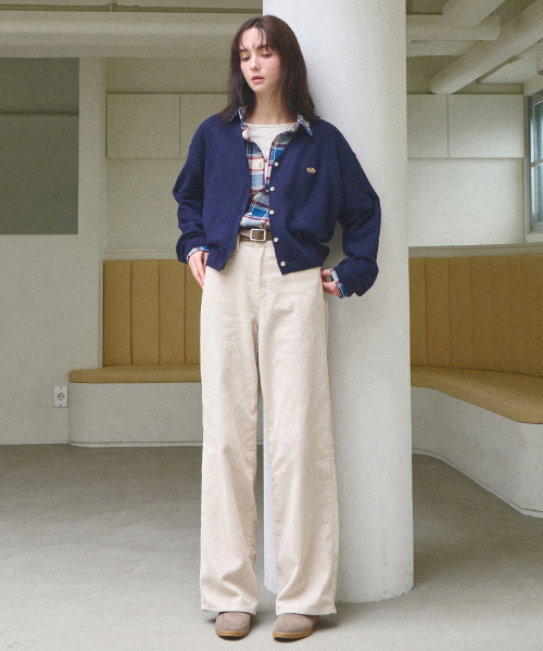 SLOWLOLLI(スローローリ)の「Urban cozy button cardigan_5 Colors(カーディガン/ボレロ・レディース・オートミール/ブラック/ネイビー/グレー/レッド・FREE)」の7枚目の写真
