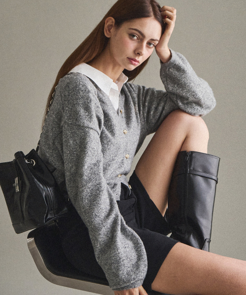 SLOWLOLLI(スローローリ)の「Urban cozy button cardigan_5 Colors(カーディガン/ボレロ・レディース・オートミール/ブラック/ネイビー/グレー/レッド・FREE)」の9枚目の写真