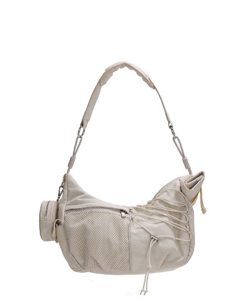 Ameri（アメリ）の「CHUBBY MILITARY BAG（ショルダーバッグ・レディース・アイボリー/ブラック/カーキ・FREE）」の17枚目の写真